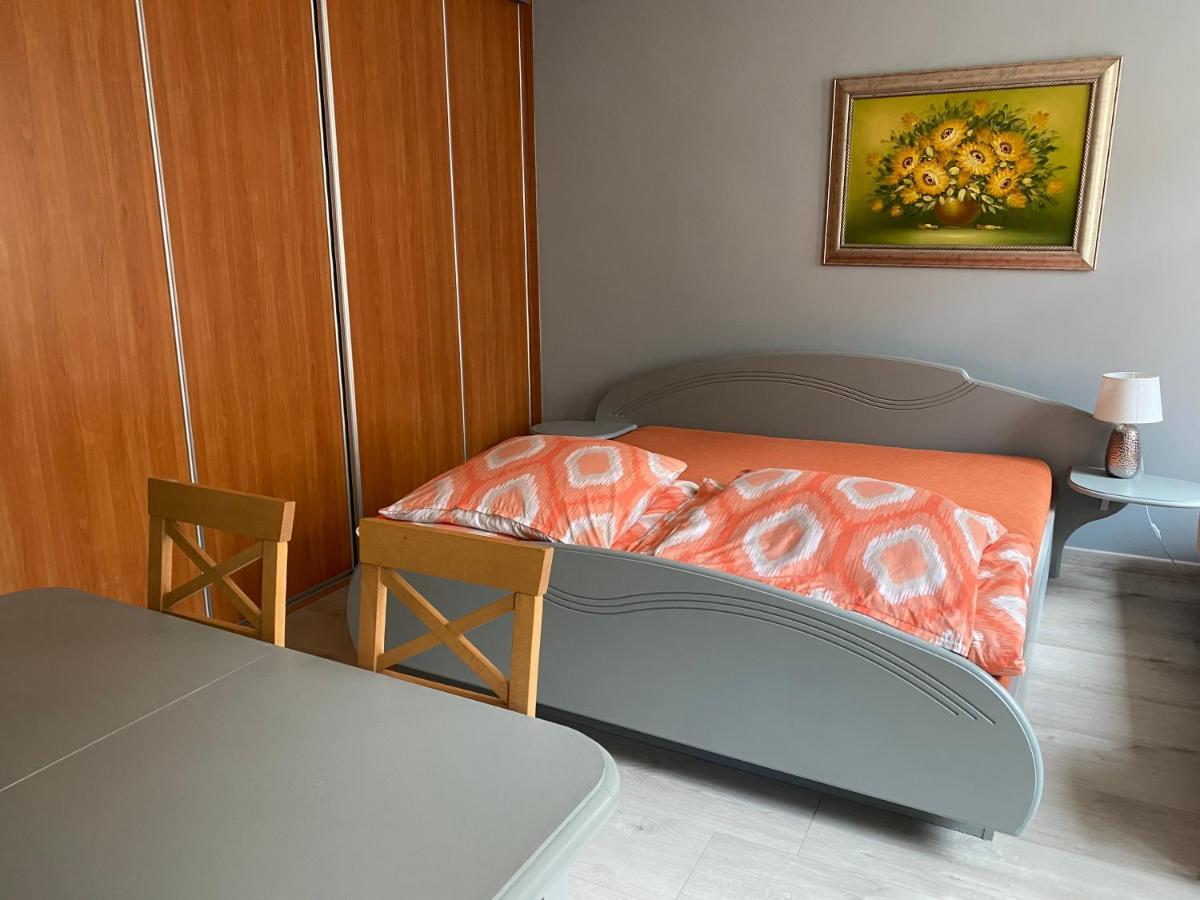 Kawalerka Fredry 3/14 Homestay